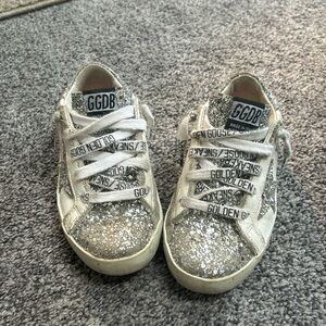 GoldenGoose SStar GGDB toddler 9-9.5 (26) authentic